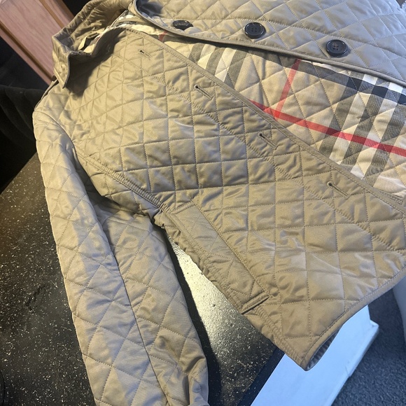 Burberry trench coat - Picture 1 of 5